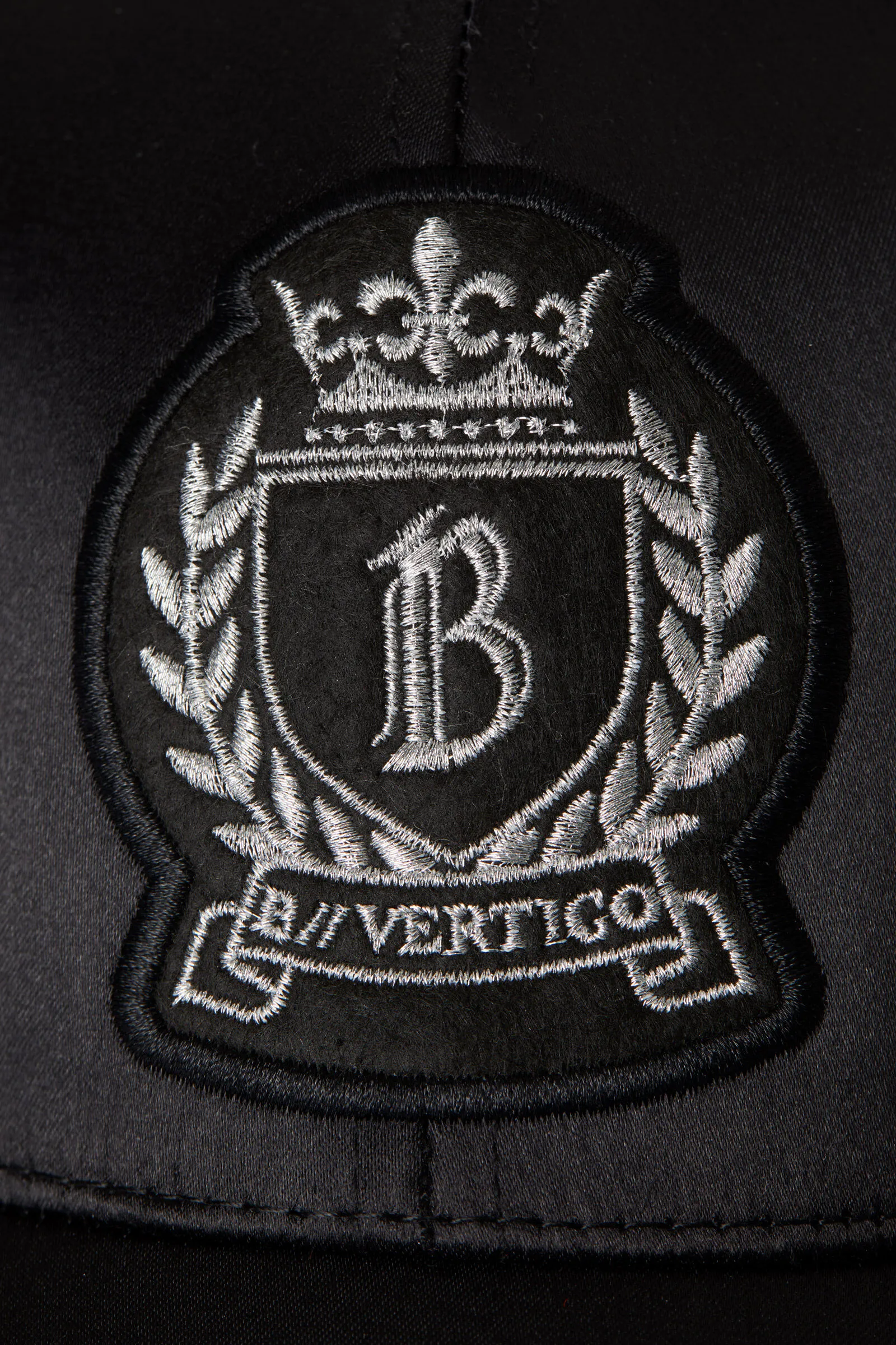 B Vertigo Casquette Satin