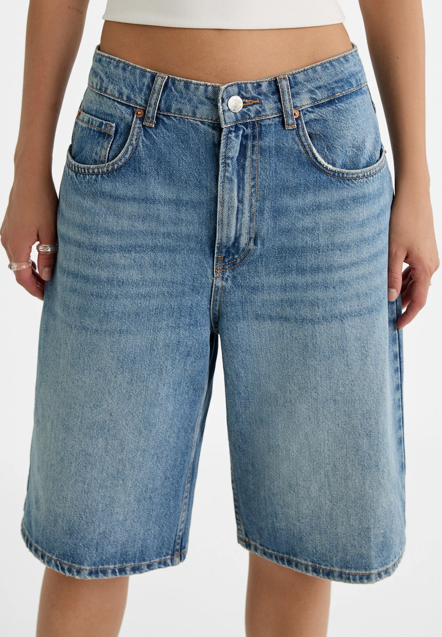 BERMUDA - Short en jean